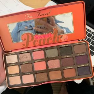 Too Faced peach pallette! (Barely used)